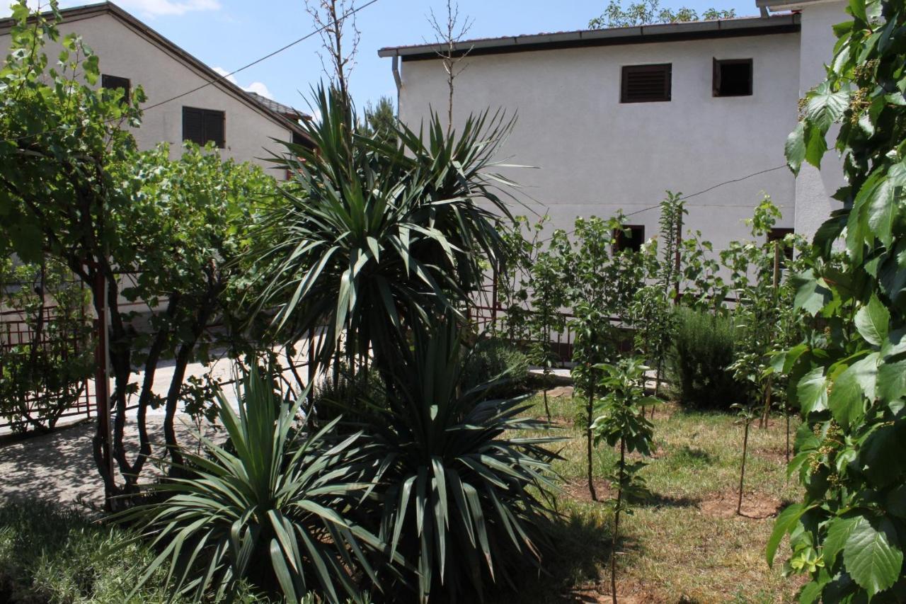 Apartments With A Parking Space Starigrad, Paklenica - 6431 Экстерьер фото