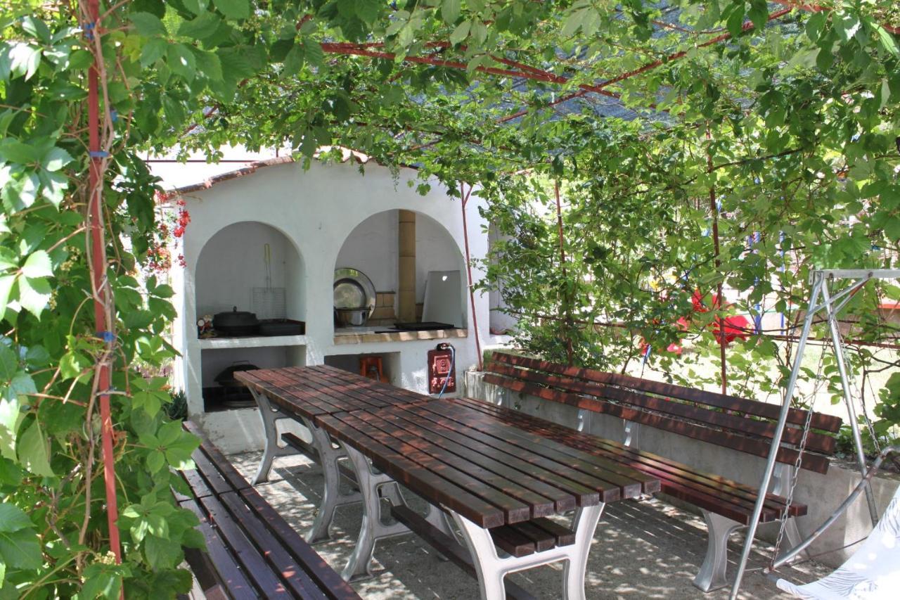 Apartments With A Parking Space Starigrad, Paklenica - 6431 Экстерьер фото