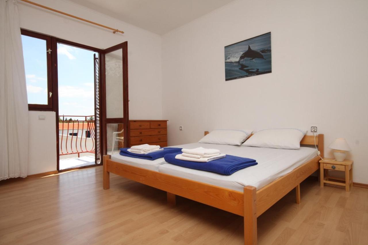 Apartments With A Parking Space Starigrad, Paklenica - 6431 Экстерьер фото