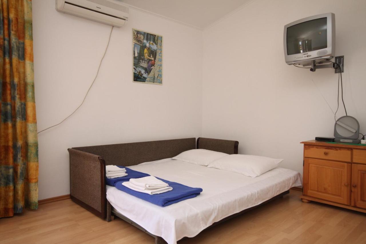 Apartments With A Parking Space Starigrad, Paklenica - 6431 Экстерьер фото